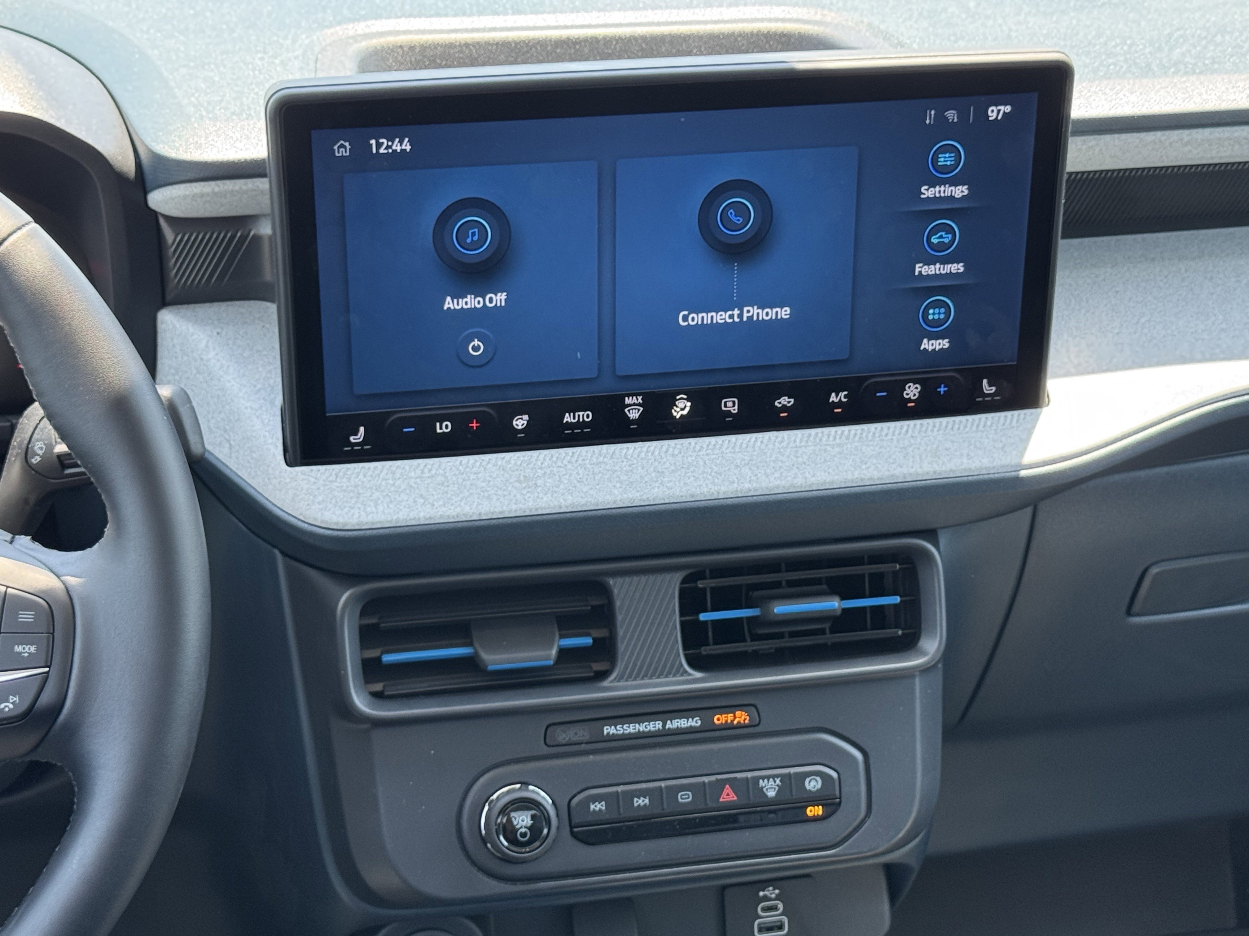 New 2026 Carbonized Gray Metallic Ford XLT image 15