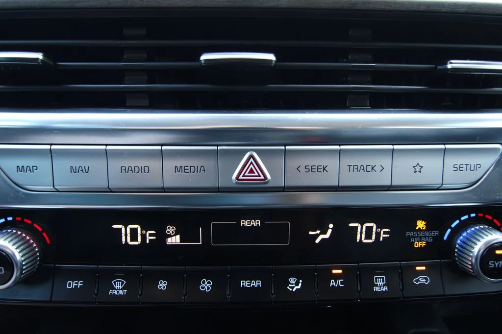 Used 2021 Silver Kia SX image 35