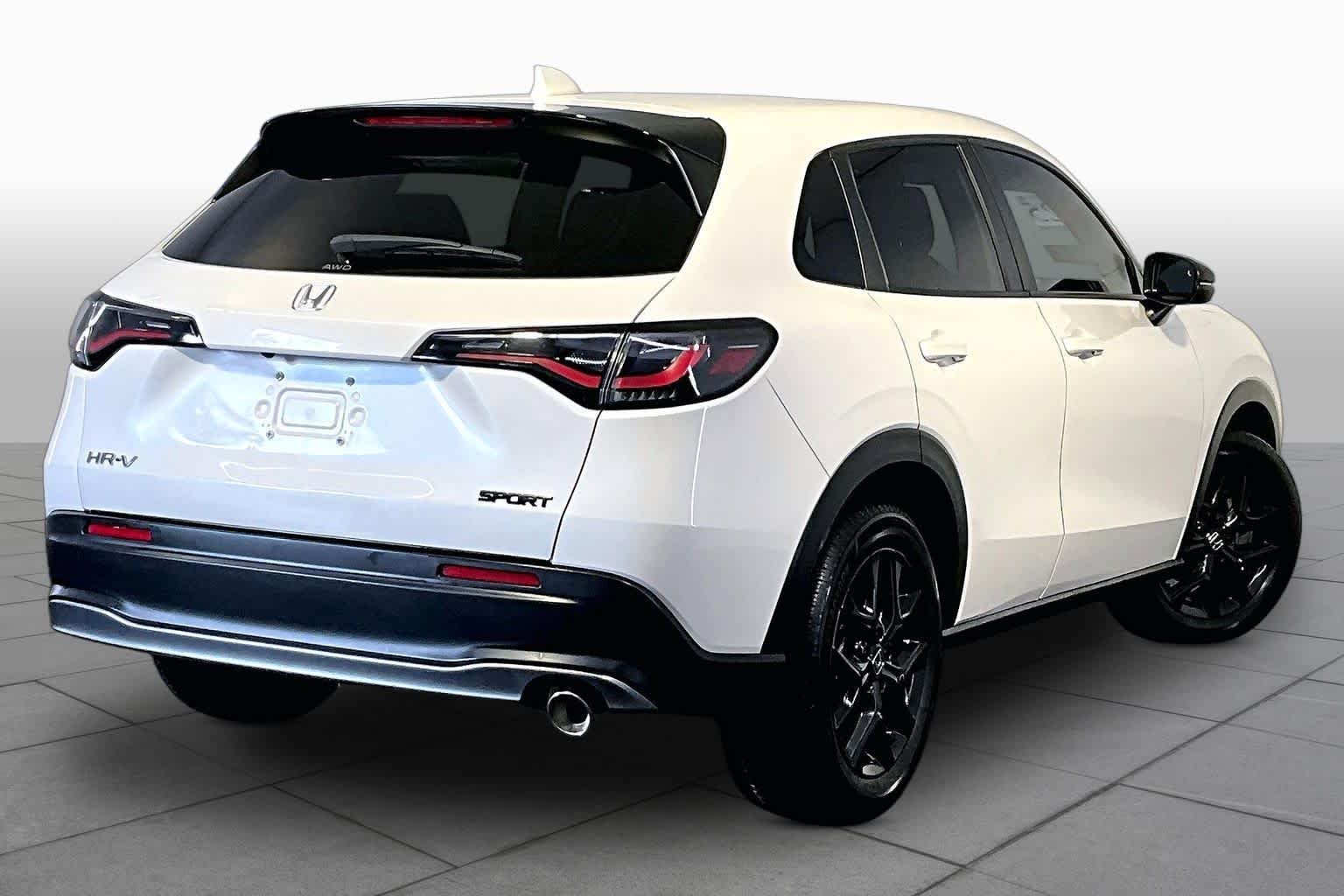 Used 2025 Platinum White Pearl Honda Sport image 13