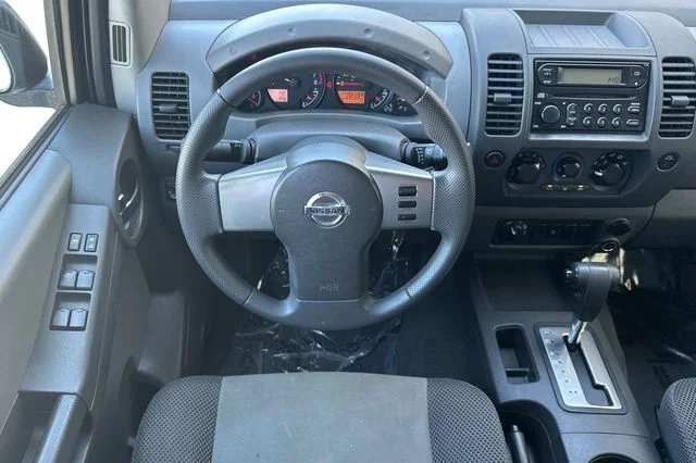 Used 2007 Avalanche Nissan S image 17