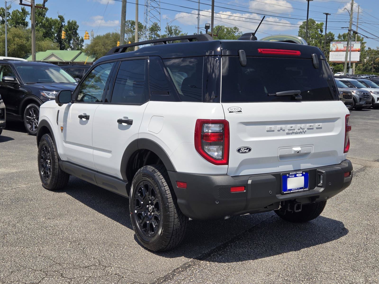 New 2026 OXFORD WHITE FORD Badlands image 12