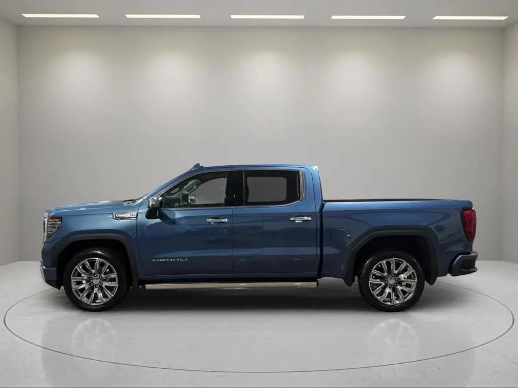Certified Used 2025 Downpour Metallic GMC Denali image 6