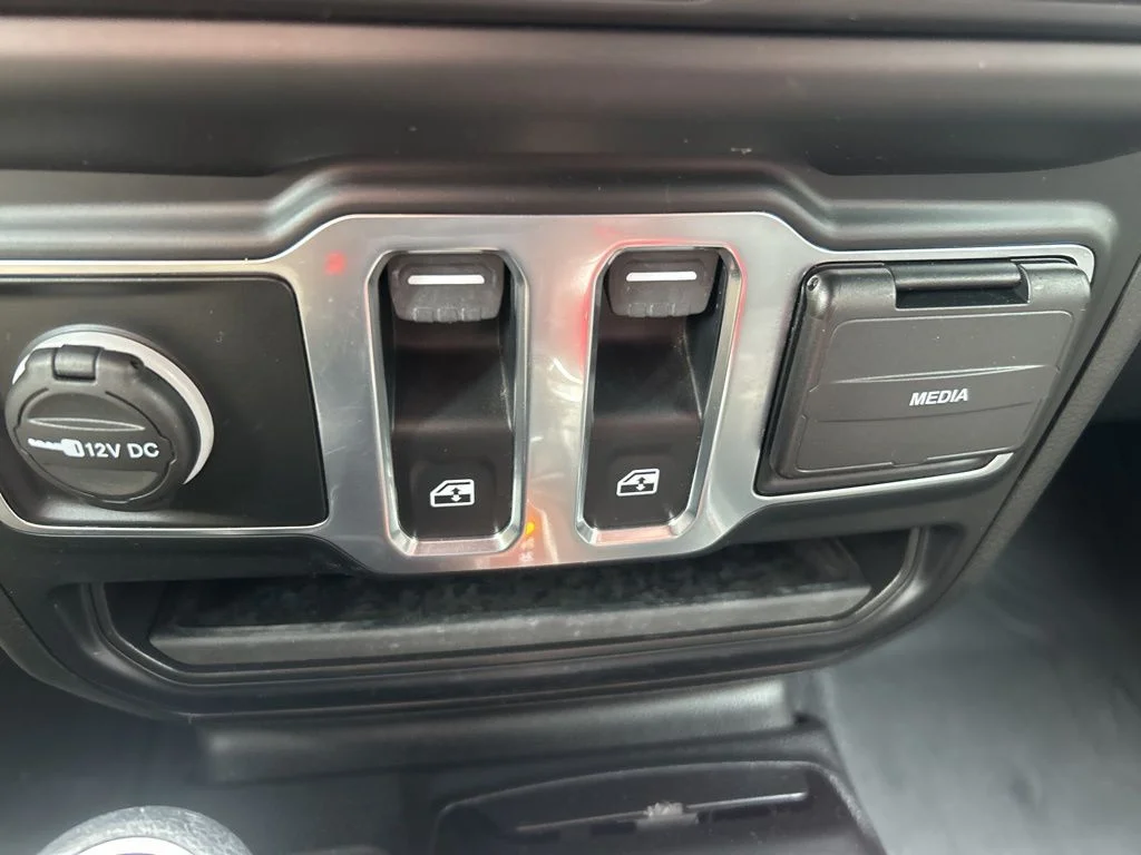 2023 Jeep Wrangler 2-Door Sport S - Photo 19