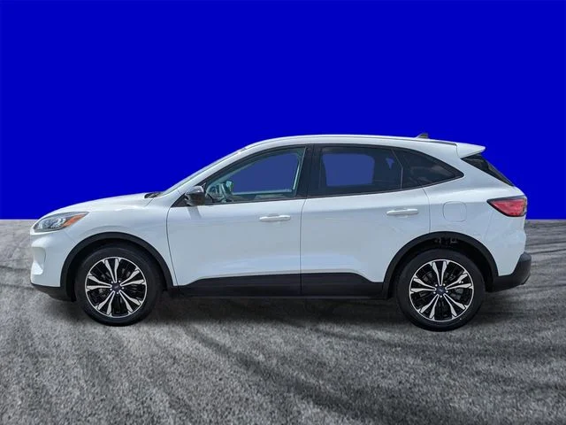 Certified Used 2022 Oxford White Ford SE image 7