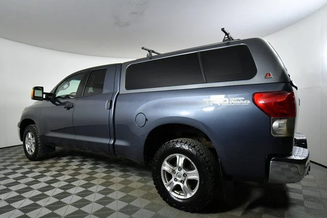 Used 2009 Blue Toyota SR5 image 14