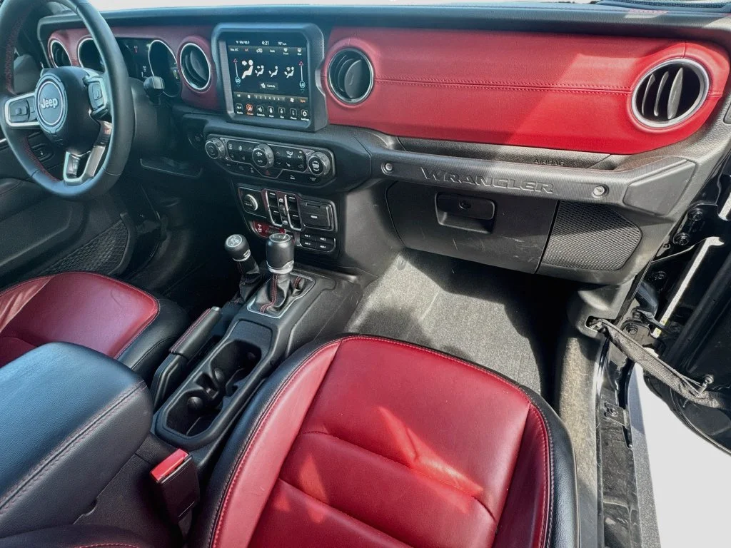 Used 2023 Black Jeep Rubicon 20th Anniversary Edition 4xe image 33