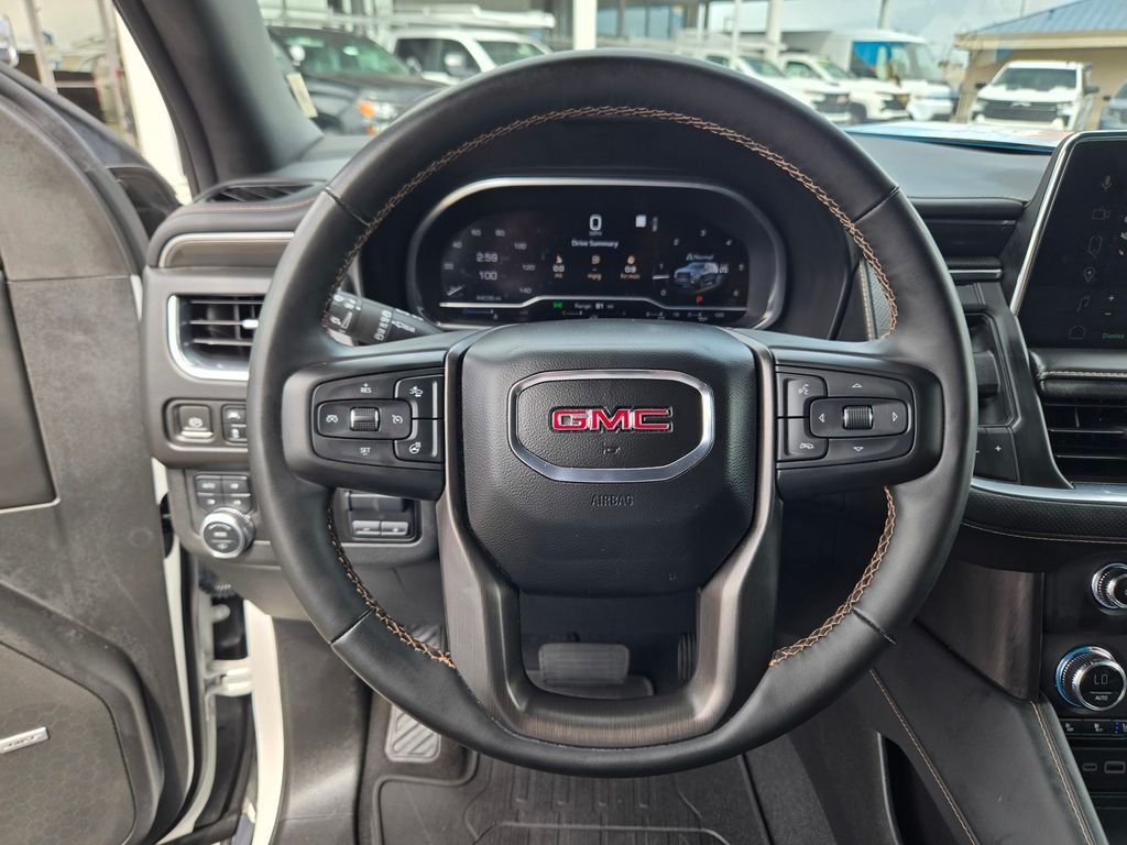 Used 2023 White GMC AT4 image 20