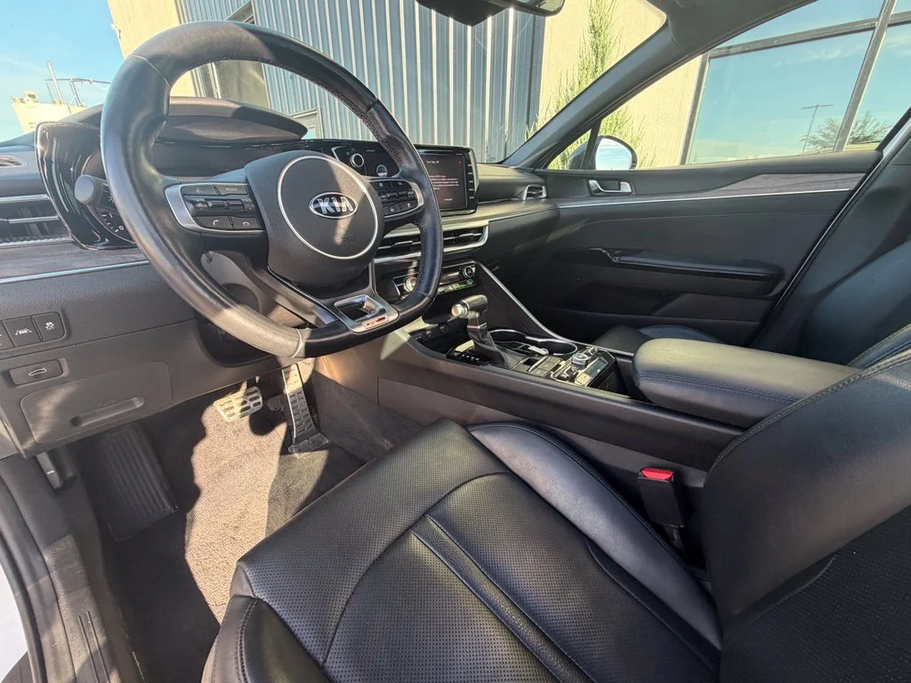 Used 2021 White Kia GT-Line image 7