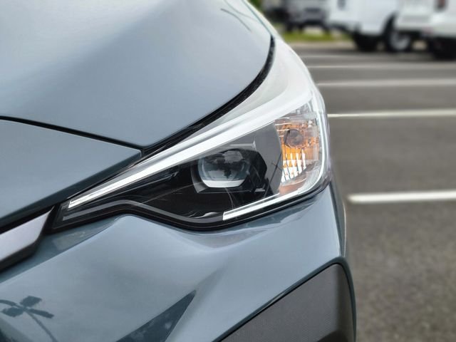 Used 2024 Blue Subaru Premium image 9