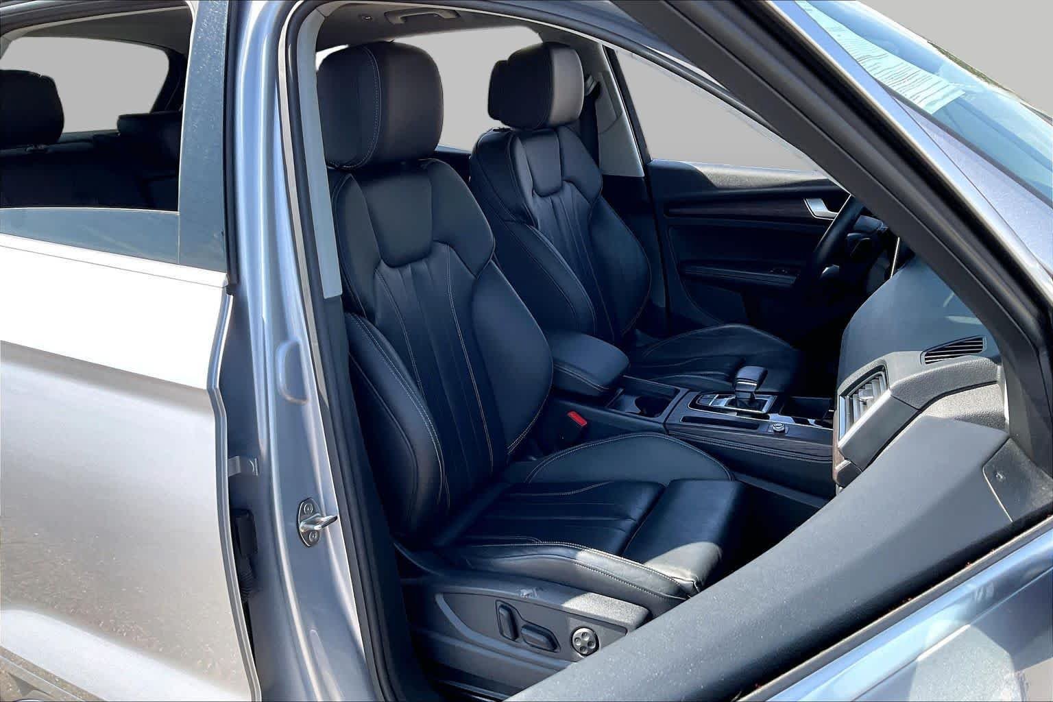 Used 2024 Florett Silver Metallic Audi S line Premium Plus image 9