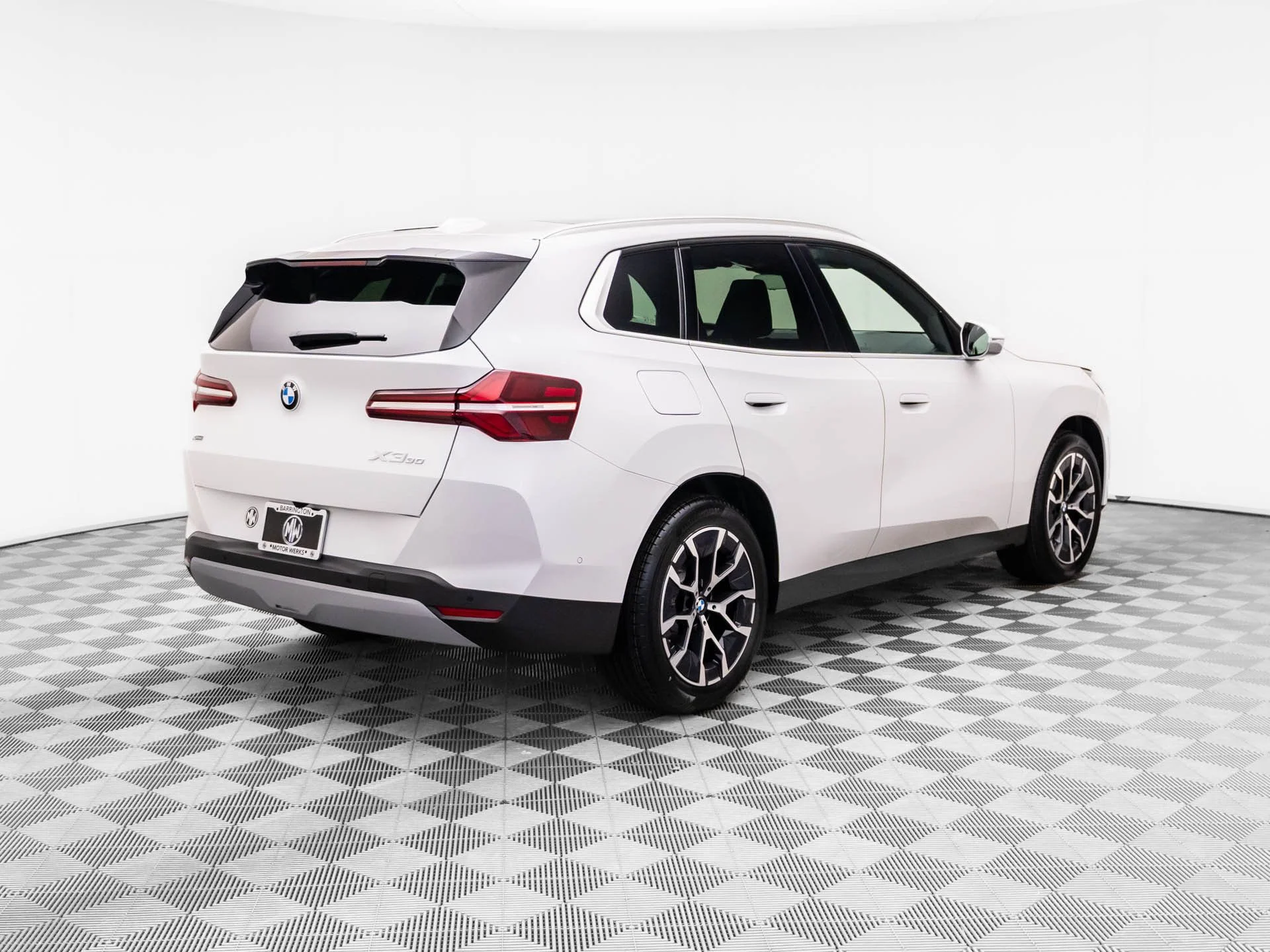 New 2026 White BMW 30 xDrive image 6