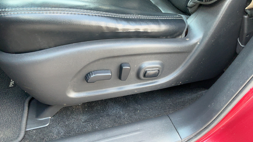Used 2015 Cayenne Nissan Platinum image 18