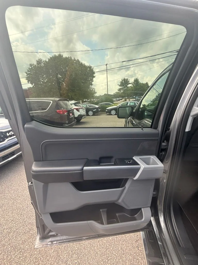 Used 2025 Gray Ford XLT image 16