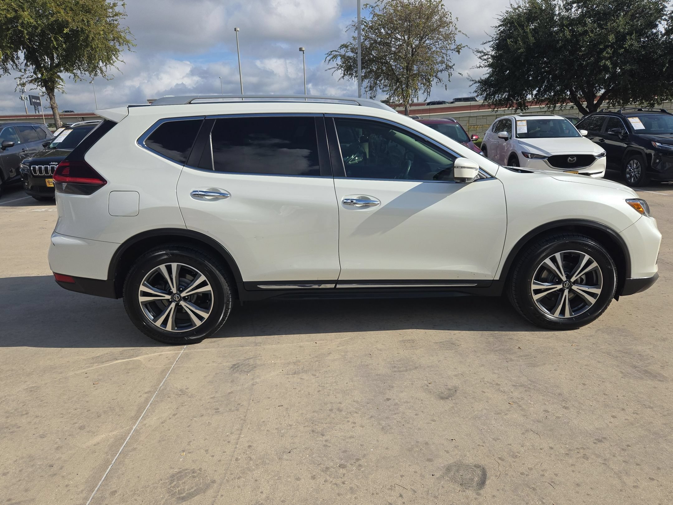 Used 2018 Pearl White Nissan SL image 2