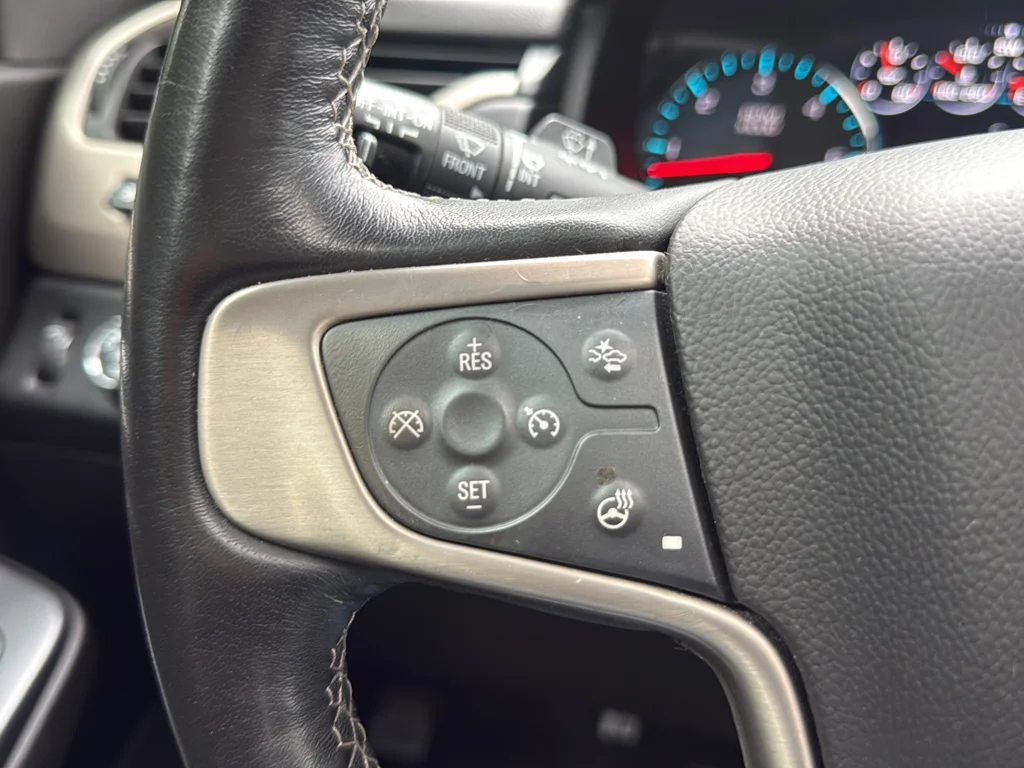 Used 2020 Black GMC Denali image 16