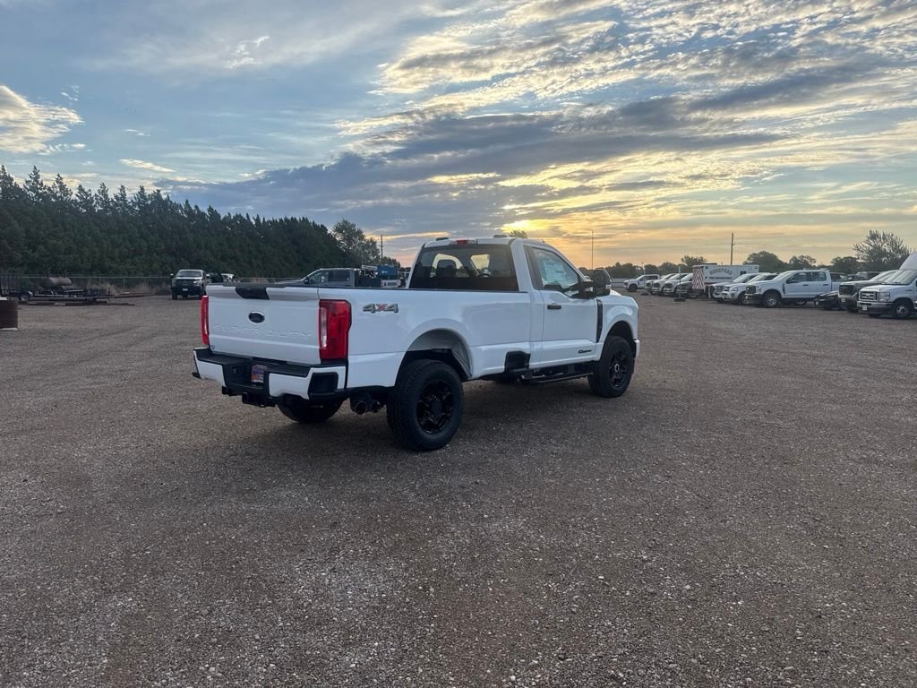 New 2026 Oxford White Ford XL image 7
