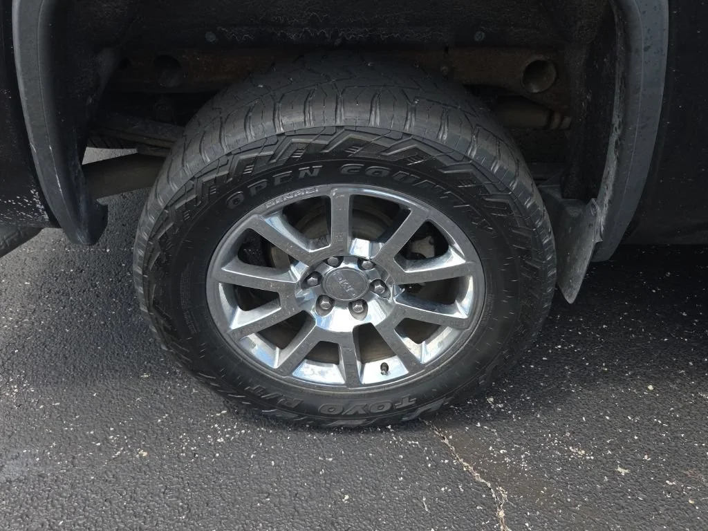 Used 2015 ONYX BLACK GMC Denali image 19