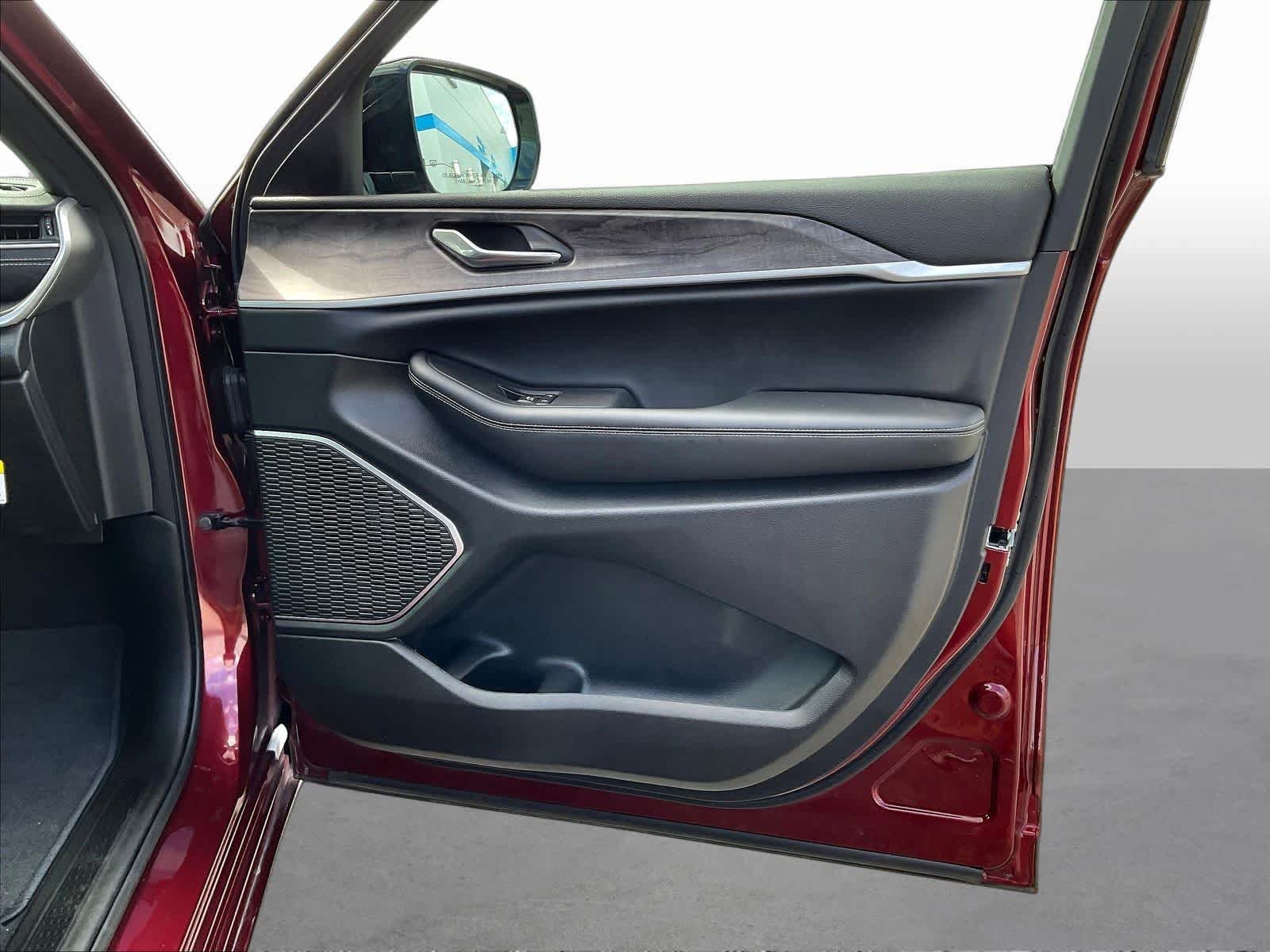 2025 Jeep Grand Cherokee Anniversary Edition 4xe - Photo 30
