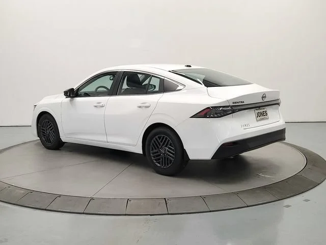 2026 Nissan Sentra SV - Photo 6