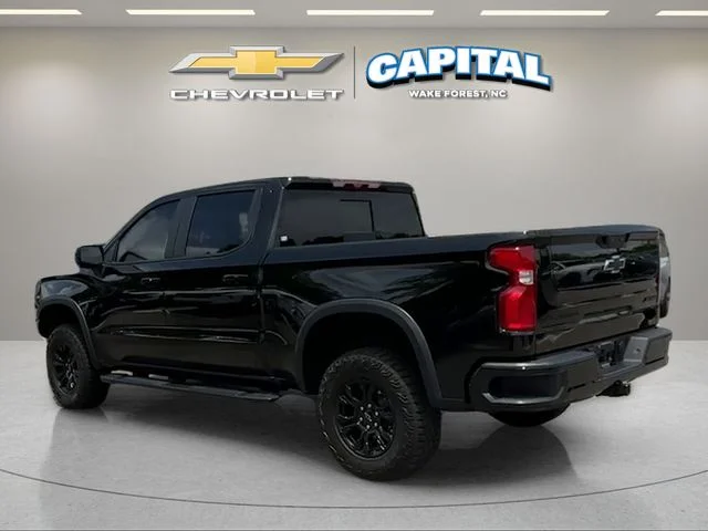 Used 2025 Black Chevrolet ZR2 image 3