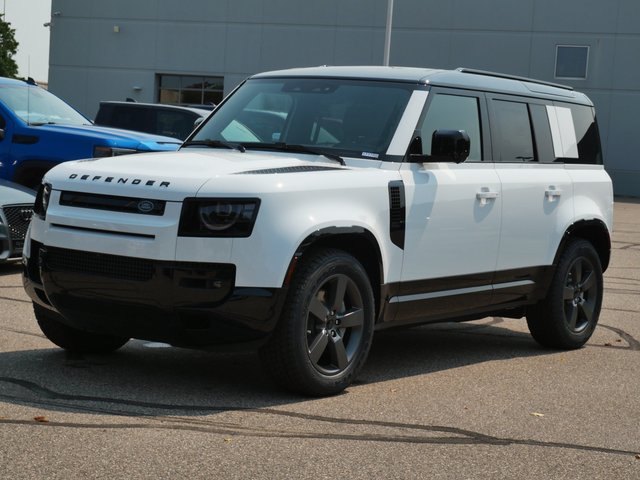 2026 Land Rover Defender 110 X-Dynamic SE