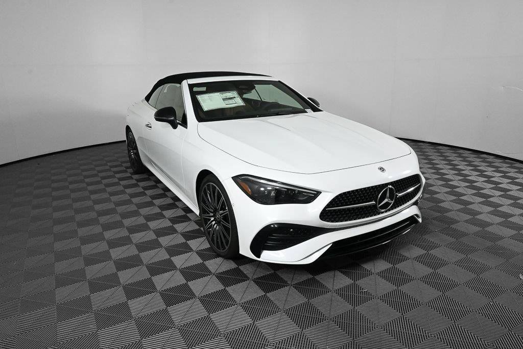 New 2027 MANUFAKTUR Moonlight White Metallic Mercedes-Benz CLE 450 image 56