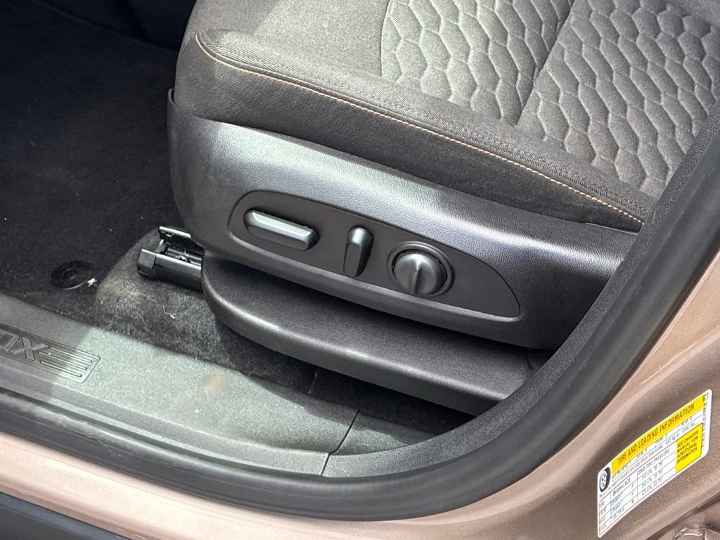 Used 2018 SANDY RIDGE METALLIC Chevrolet LT image 17