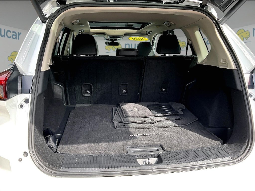 Used 2026 White Nissan Dark Armor image 25