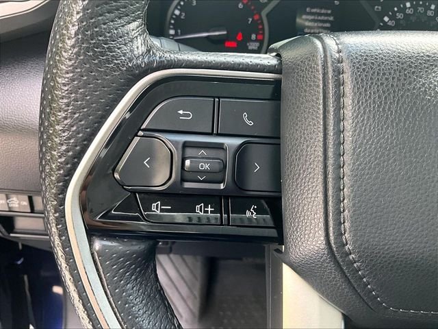 Used 2023  Toyota SR5 image 23