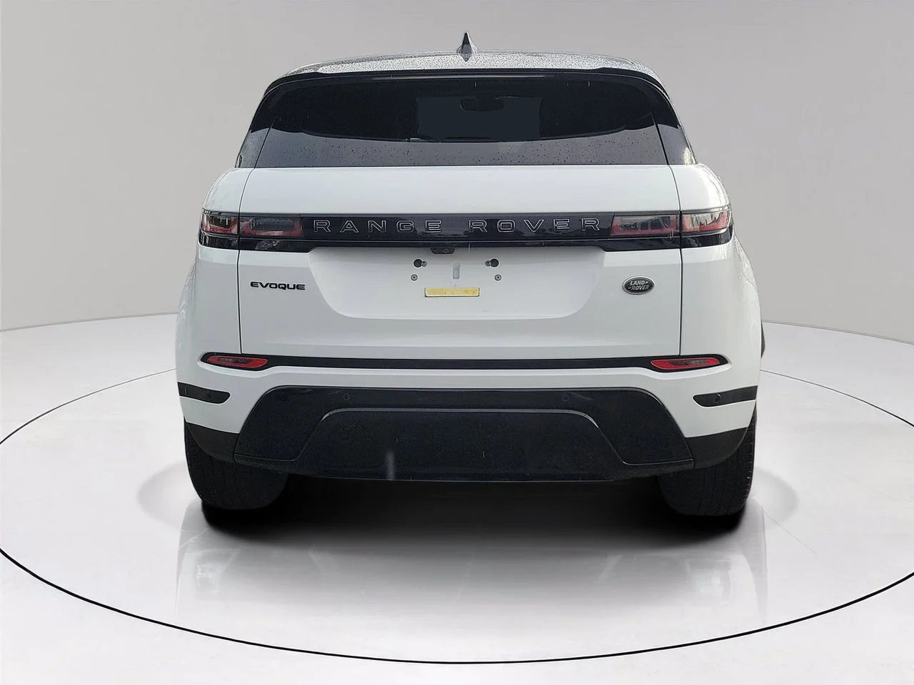 Used 2023 White Land Rover S image 5