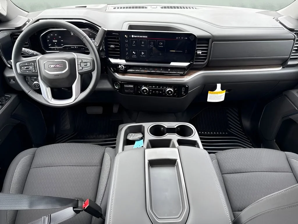Used 2025 Summit White GMC Elevation image 14