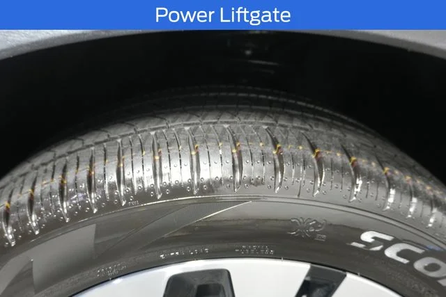 New 2027 Agate Black Metallic Ford Platinum™ image 10