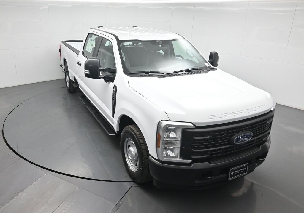 New 2026 Oxford White Ford XL image 32