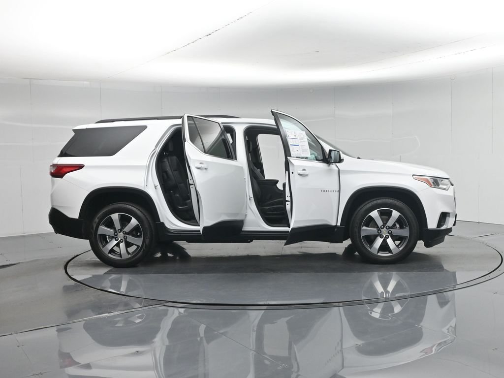 Certified Used 2020 White Chevrolet 3LT image 5