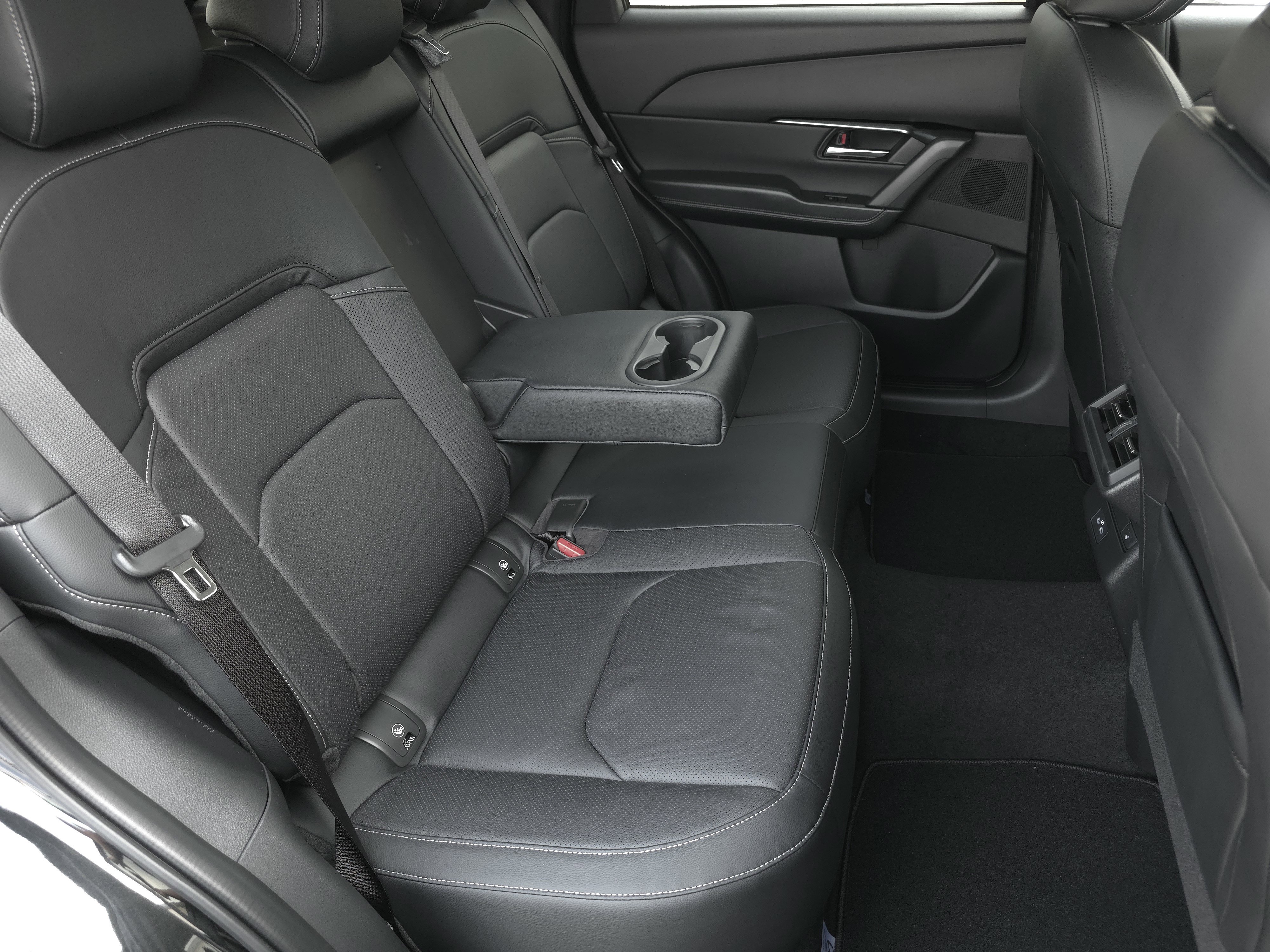 New 2026 Jet Black Mica Mazda 2.5 S Premium Plus AWD image 40