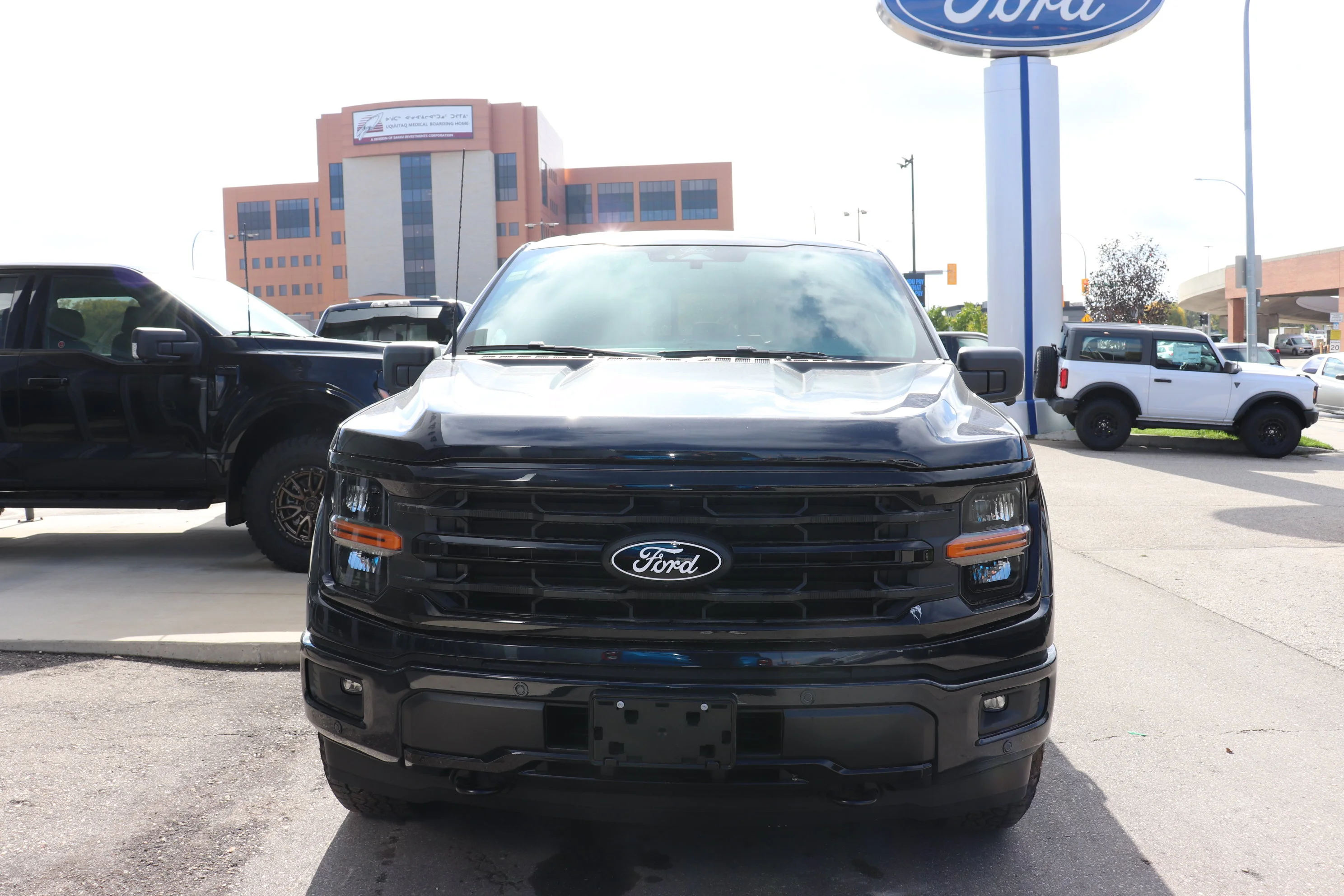 New 2026 ANTIMATTER BLUE METALLIC Ford XLT image 2