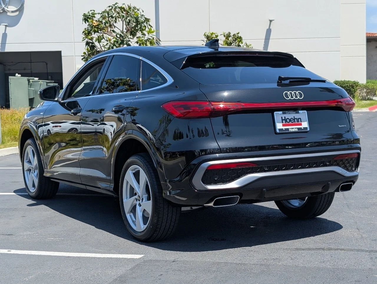 Used 2025 Mythos Black Metallic Audi 2.0T Premium Plus image 13