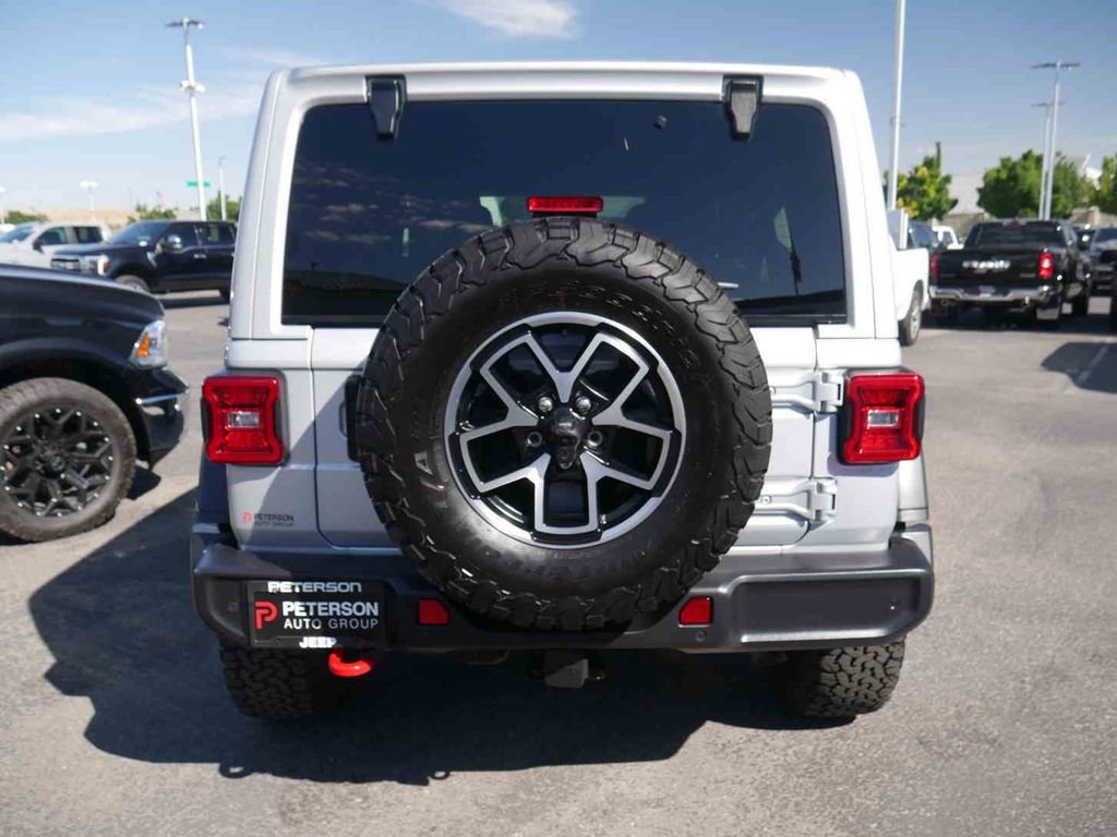 Used 2024 Silver Jeep Rubicon image 23