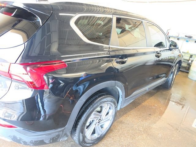 Used 2023 Twilight Black Hyundai SE image 4
