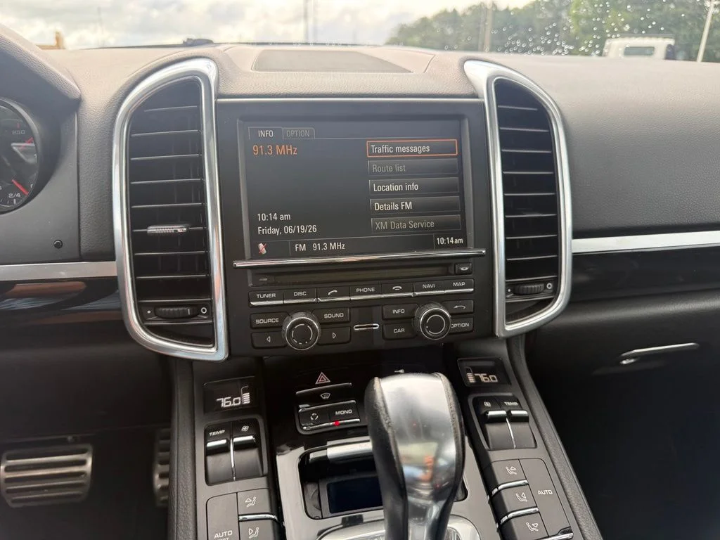 Used 2012  Porsche S image 11