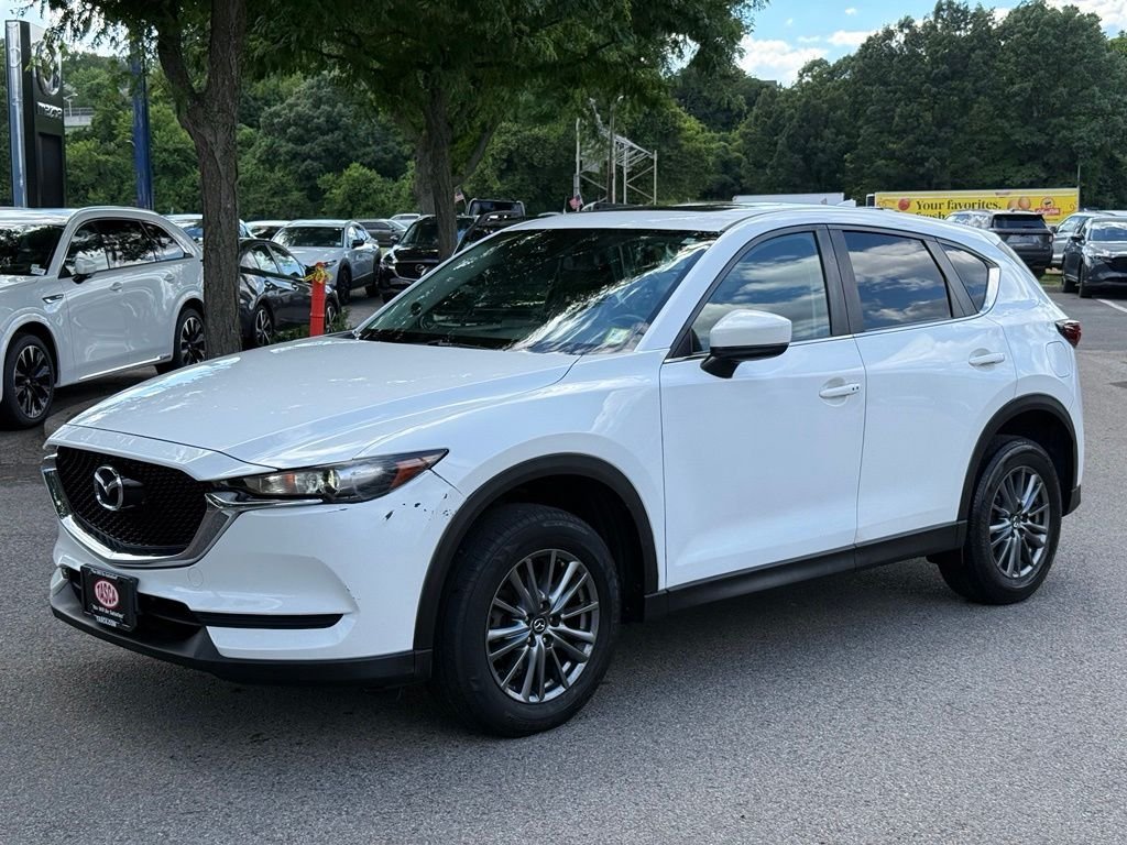 Used 2017 White Mazda Touring image 4