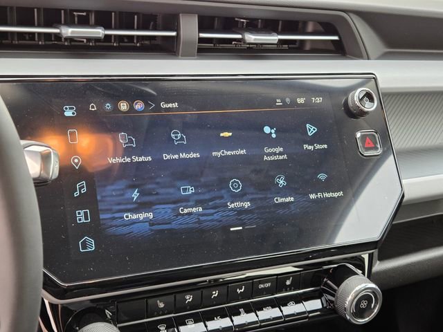 2027 Chevrolet Bolt LT - Photo 11