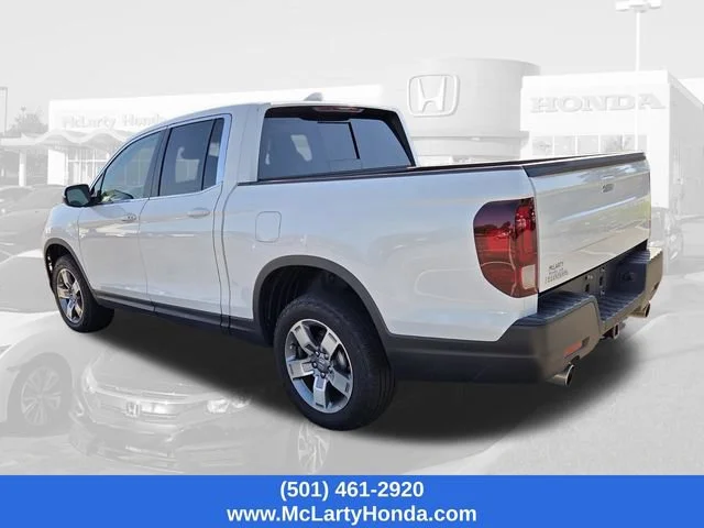 Certified Used 2024 Platinum White Pearl Honda RTL image 17