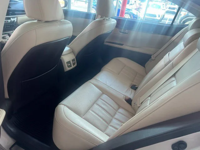 Used 2017 Satin Cashmere Metallic Lexus ES 350 image 15