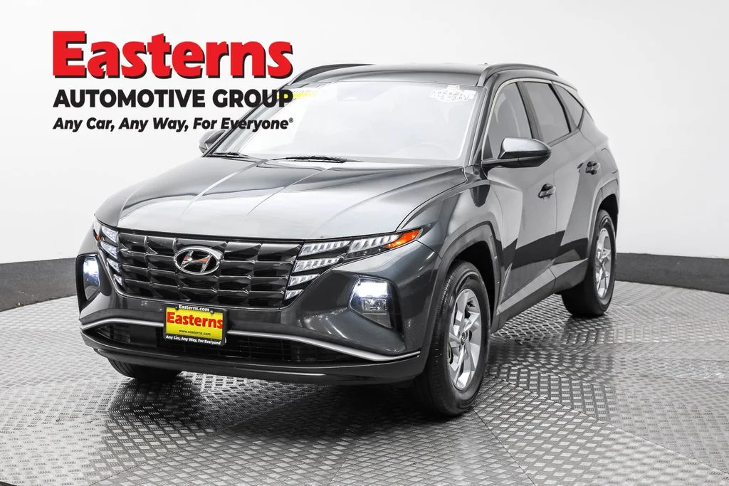 Used 2024 Gray Hyundai SEL image 1