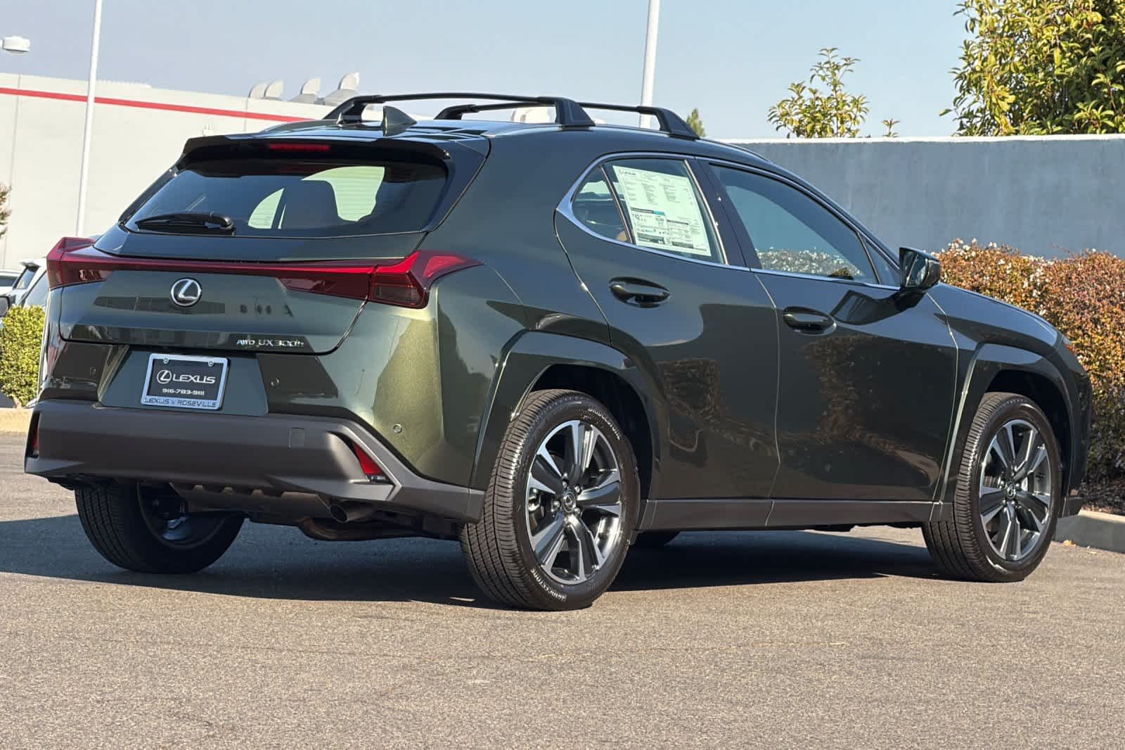 New 2026 Nori Green Pearl Lexus UX 300h PREMIUM AWD image 2
