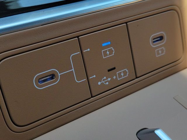New 2027 White Hyundai Calligraphy image 28