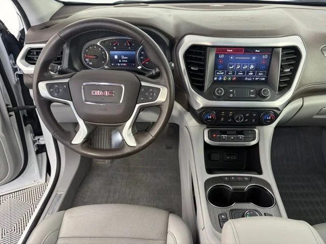 Used 2023 White GMC SLT image 52