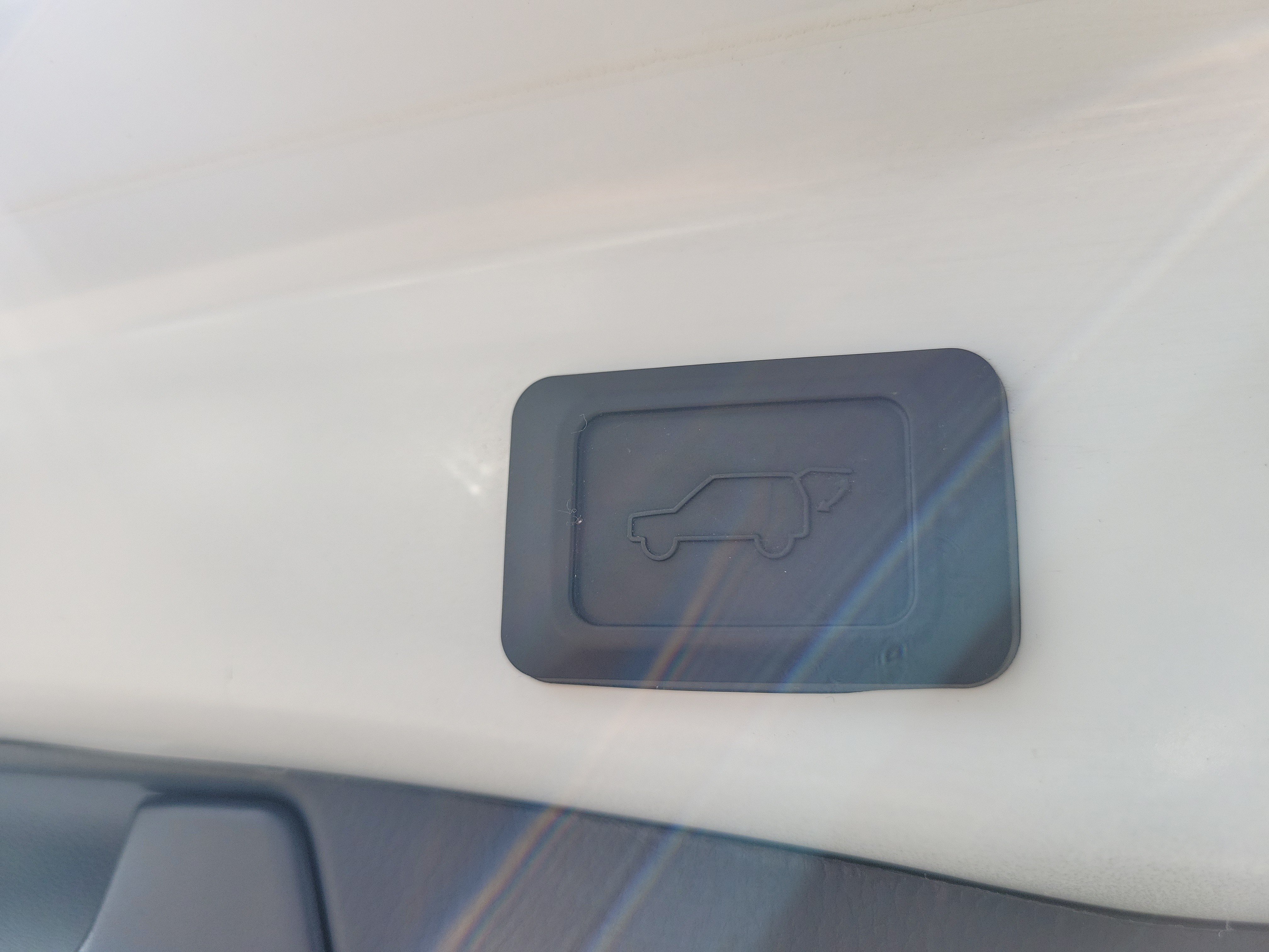 Used 2024 Ice Toyota Hybrid XLE image 11