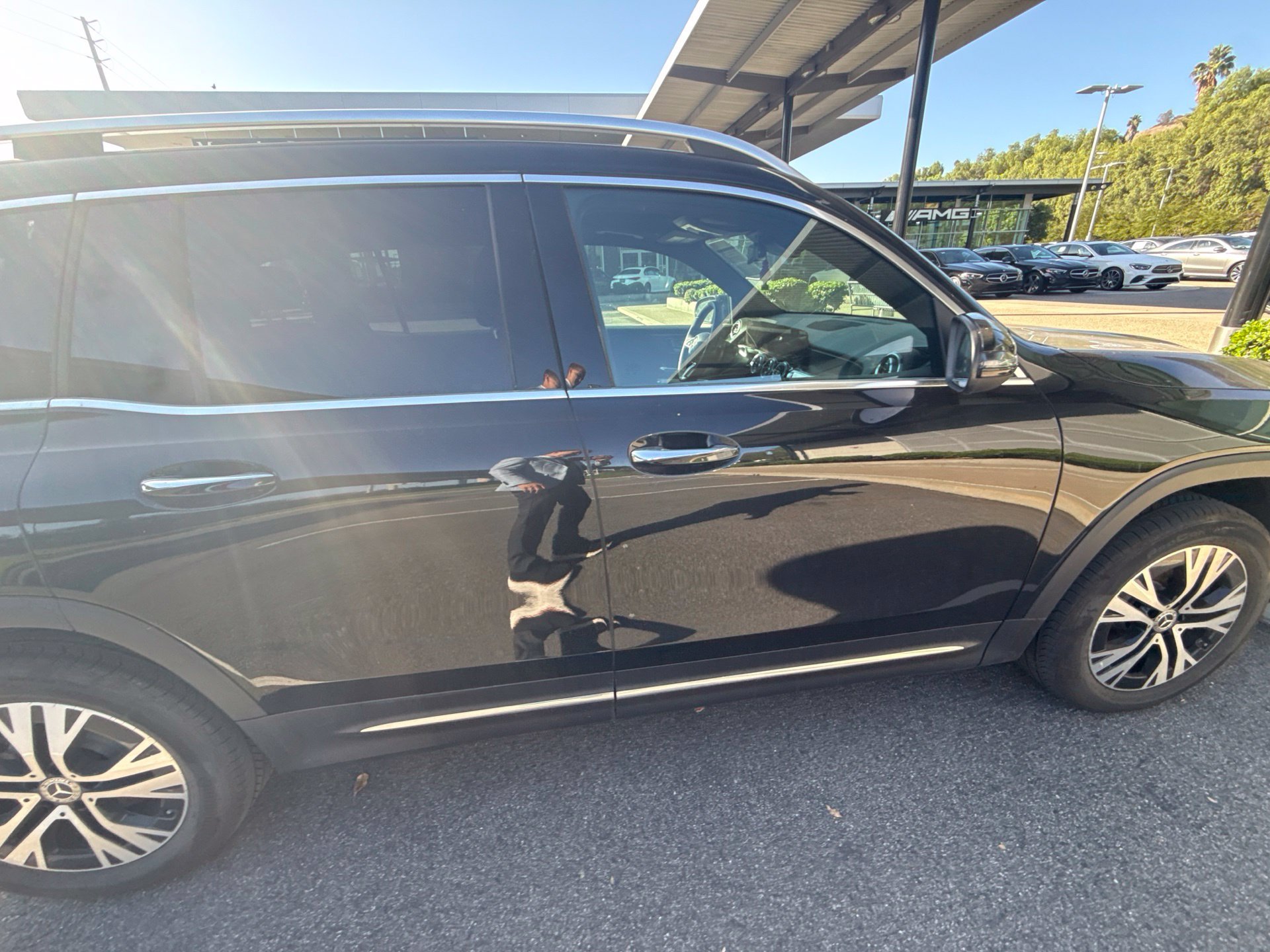 Used 2024 Black Mercedes-Benz GLB 250 image 9